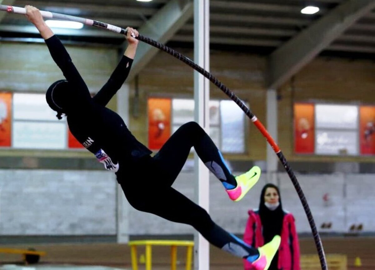 دوومیدانی داخل سالن قهرمانی آسیا| تیم زنان ایران نایب قهرمان ۴ در ۴۰۰ متر امدادی شد 