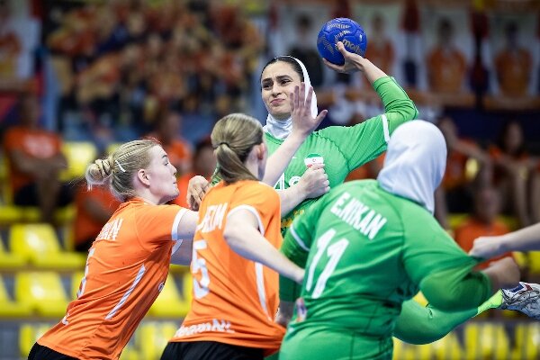 پیروزی دختران هندبال ایران برابر ازبکستان/سه پله صعود در جهان - خبرگزاری مهر | اخبار ایران و جهان