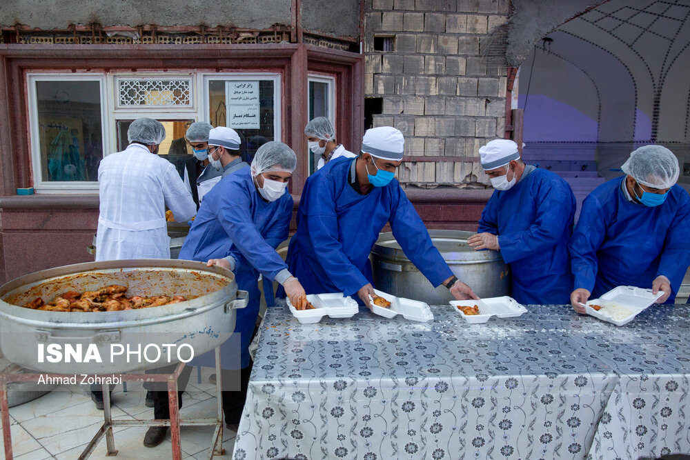 برپایی ۱۵۷ آشپزخانه اطعام مهدوی در تهران/ توزیع سبد غذایی و کالایی بین نیازمندان