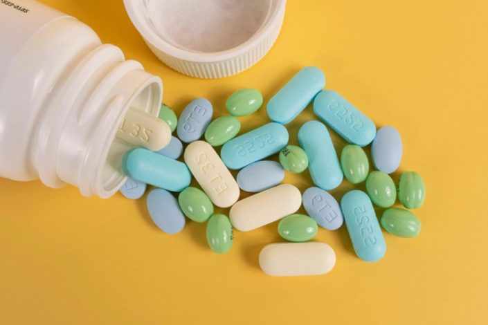 اعلام هشدار درباره عوارض مصرف بیش‌ از حد مکمل‌ های گیاهی و غذایی